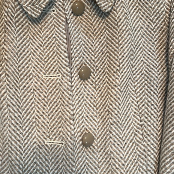 Ivory and tan tweed blazer. 12P - Picture 3 of 3